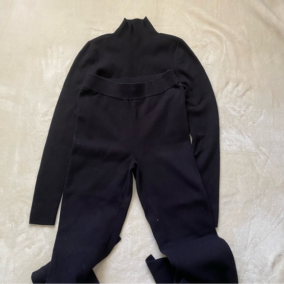 Sofia Richie x Bar III Sweater Set - Picture 2 of 4